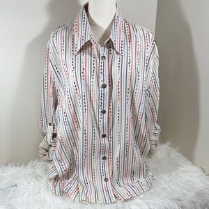 Alfred Dunner Woman’s Cream Striped Button Down Shirt. Roll up sleeves.